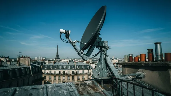 Eutelsat Shares Surge After Starlink Network Restrictions