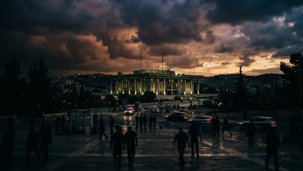 Israel Sets Political Future for October 27 Elections